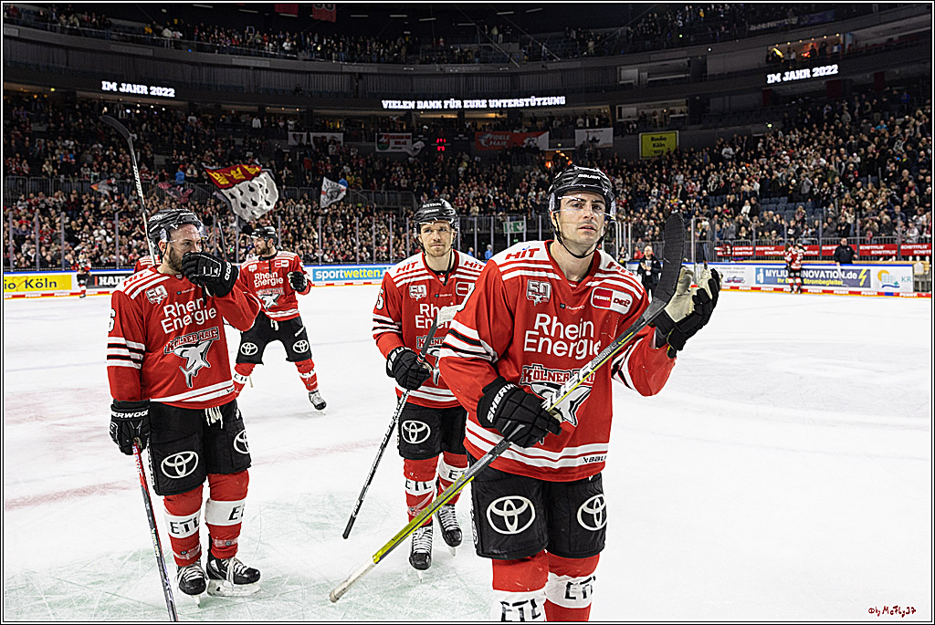 PENNY DEL;  Koelner Haie - Straubing Tigers; Koeln, 28.12.2022